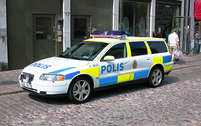 svensk-polisbil-Wikimedia-Commons
